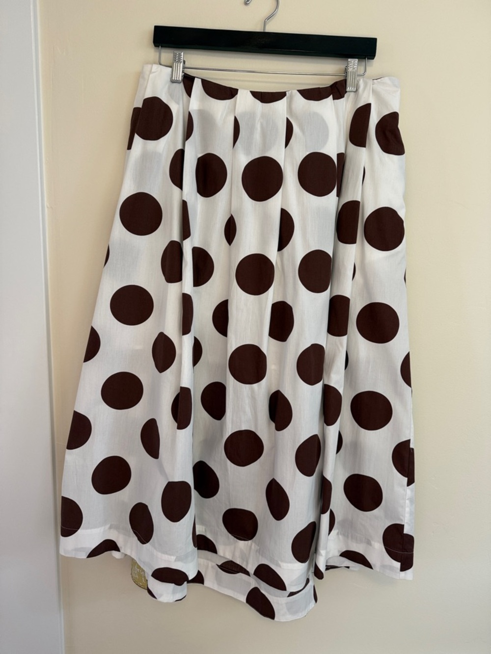 🐝 NWOT 🐝 Maeve (Anthropology) White Skirt with Brown Polka Dots with Pockets